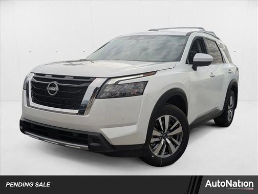 2025 Nissan Pathfinder SL FWD