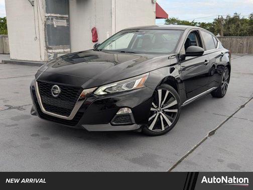 2020 Nissan Altima SR FWD