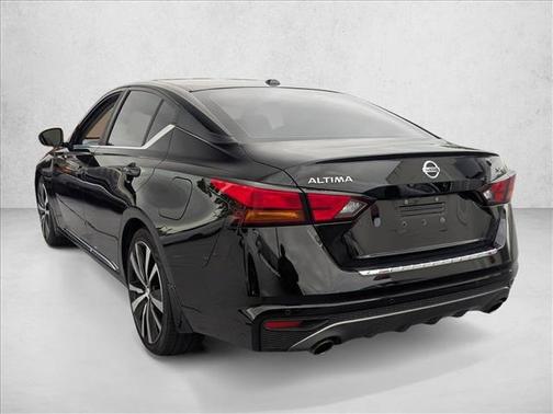 2020 Nissan Altima SR FWD