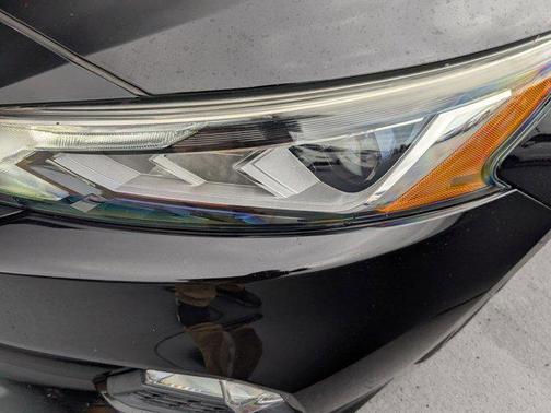 2020 Nissan Altima SR FWD