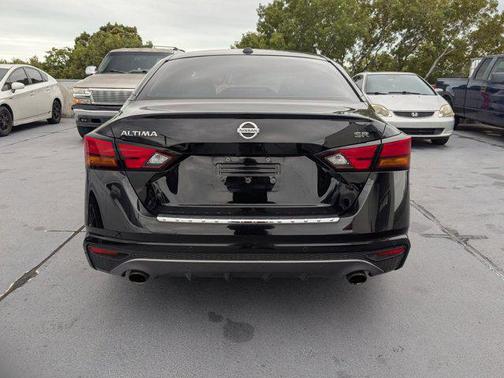 2020 Nissan Altima SR FWD