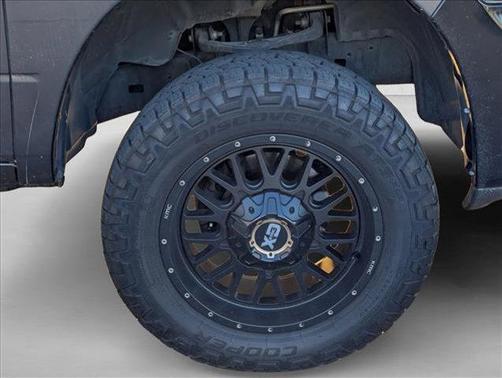 Brilliant Black Crystal Pearlcoat 2017 RAM 1500 Express