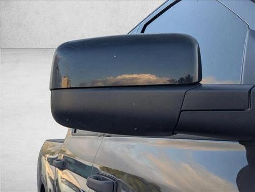 Brilliant Black Crystal Pearlcoat 2017 RAM 1500 Express