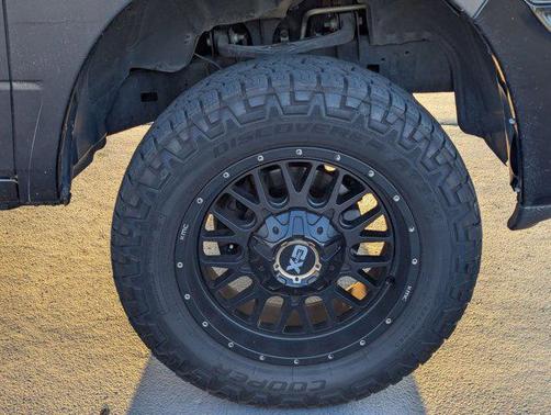 Brilliant Black Crystal Pearlcoat 2017 RAM 1500 Express