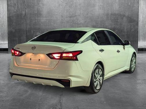 2023 Nissan Altima S FWD