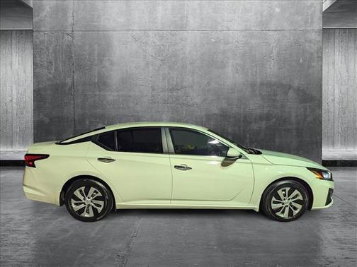 2023 Nissan Altima S FWD