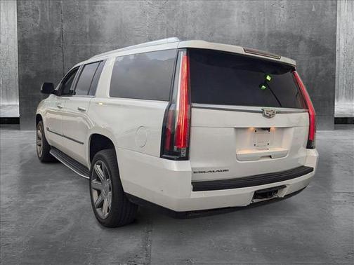 2020 Cadillac Escalade ESV Luxury