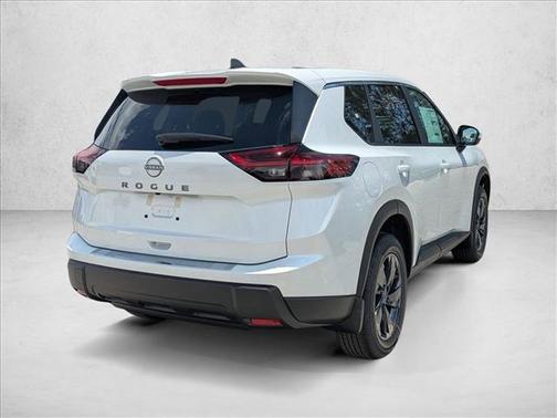 Everest White Pearl Tricoat 2026 Nissan Rogue SV