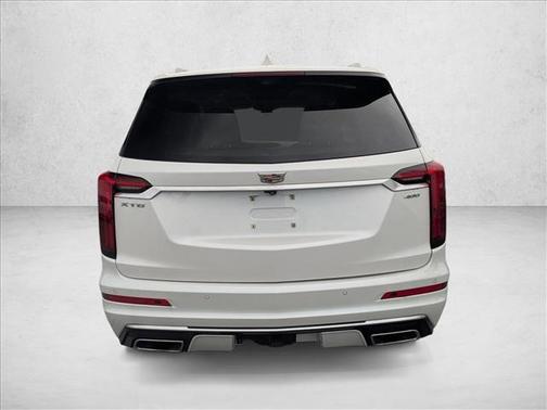 2022 Cadillac XT6 Premium Luxury FWD