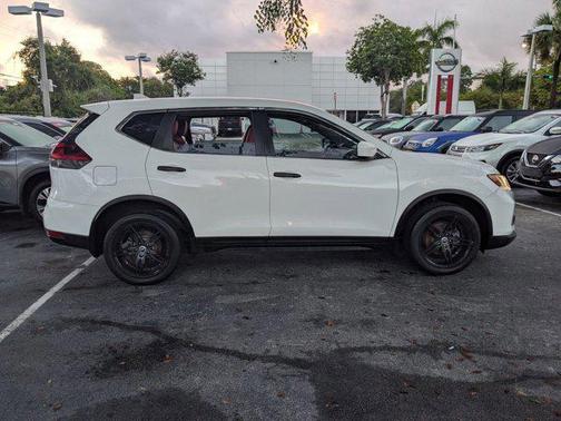 2018 Nissan Rogue S