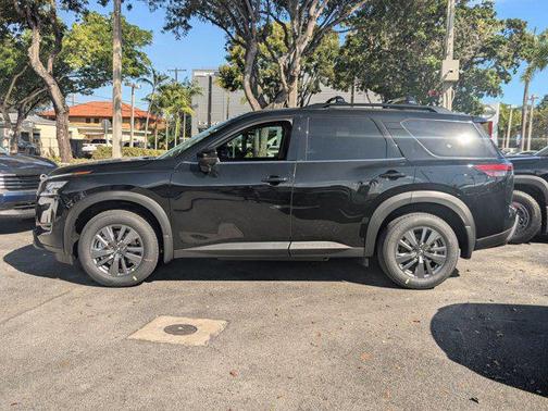 2025 Nissan Pathfinder SV FWD