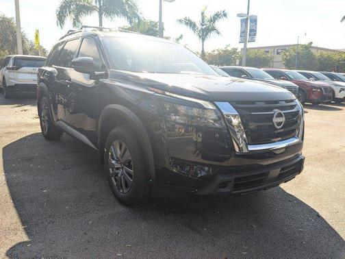 2025 Nissan Pathfinder SV FWD
