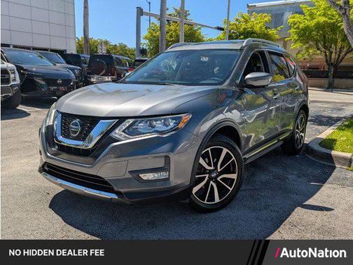 Gun Metallic 2018 Nissan Rogue SL