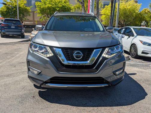 Gun Metallic 2018 Nissan Rogue SL