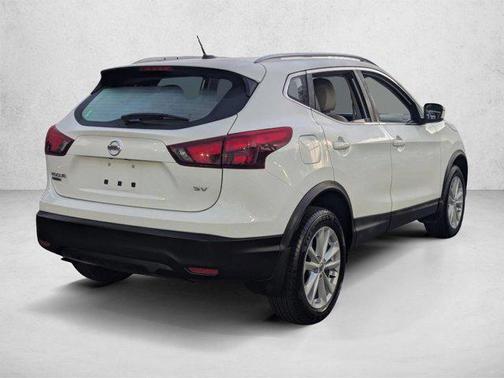 Glacier White 2017 Nissan Rogue Sport SV
