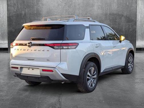 2025 Nissan Pathfinder SL FWD