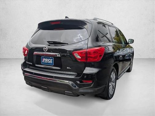 Magnetic Black Pearl 2020 Nissan Pathfinder SL 2WD
