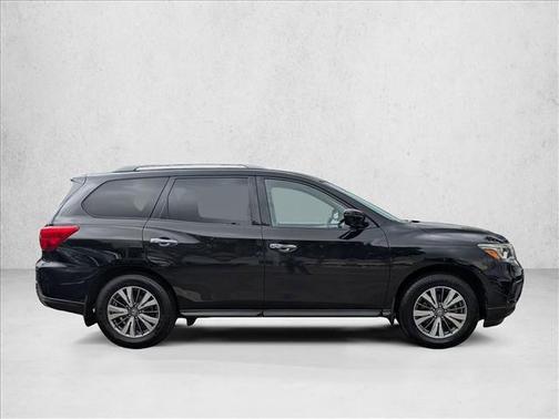 Magnetic Black Pearl 2020 Nissan Pathfinder SL 2WD