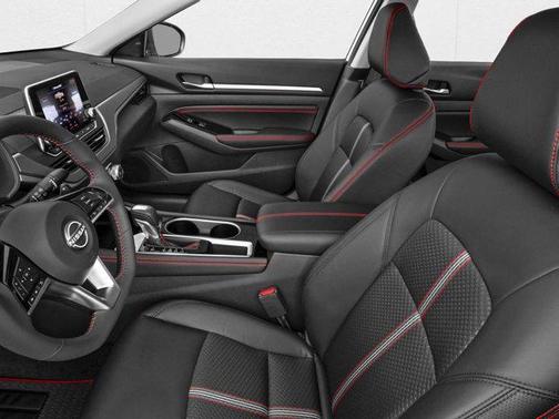 Super Black 2026 Nissan Altima SR FWD