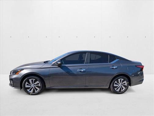 2025 Nissan Altima S FWD