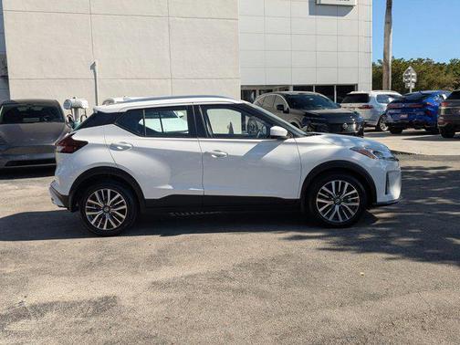 2021 Nissan Kicks SV