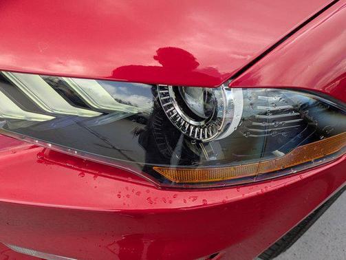 2020 Ford Mustang EcoBoost