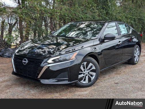 2025 Nissan Altima S FWD