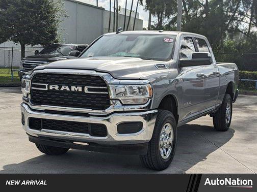 2022 RAM 2500 Big Horn Crew Cab 4x4 6'4' Box