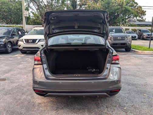 2020 Nissan Versa 1.6 SV