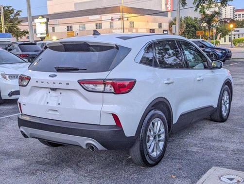 2021 Ford Escape SE