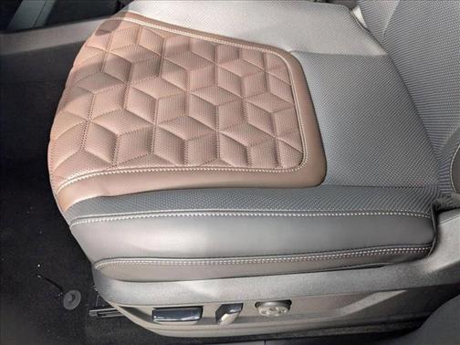 2025 Nissan Armada Platinum 2WD
