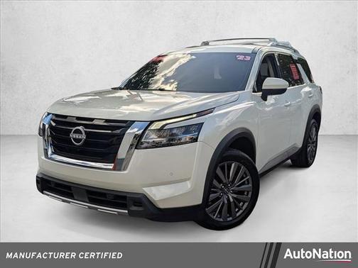 2023 Nissan Pathfinder SL FWD