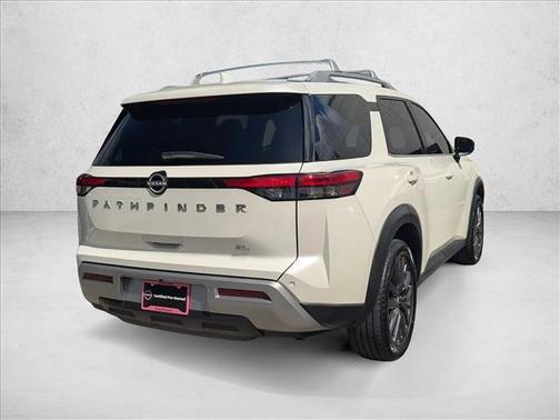 2023 Nissan Pathfinder SL FWD