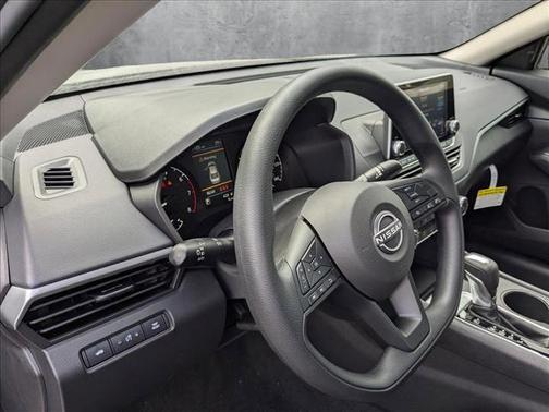 2025 Nissan Altima S FWD