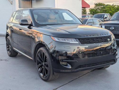 2025 Land Rover Range Rover Sport SE