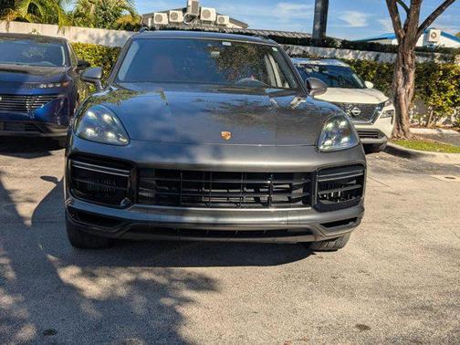 2021 Porsche Cayenne Turbo