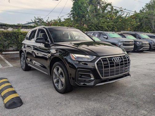 2023 Audi Q5 40 Premium Plus