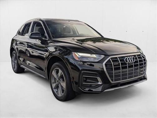 2023 Audi Q5 40 Premium Plus