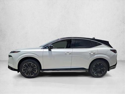 Everest White Pearl Tricoat/Super Black 2026 Nissan Murano Platinum