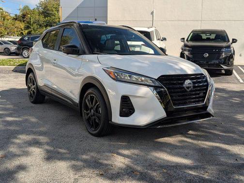 2024 Nissan Kicks SR