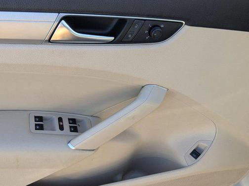 2019 Volkswagen Passat 2.0T Wolfsburg Edition