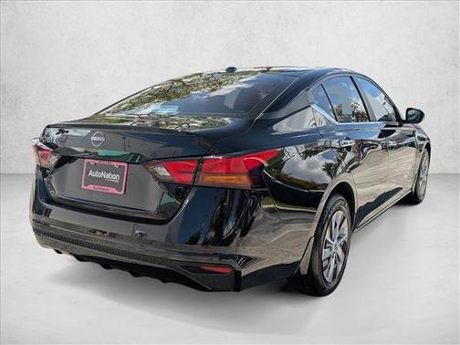 2025 Nissan Altima S FWD