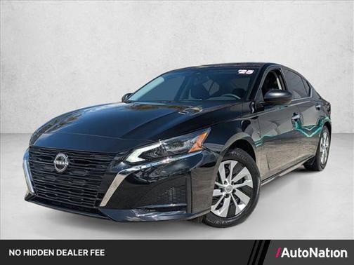 Super Black 2025 Nissan Altima S FWD