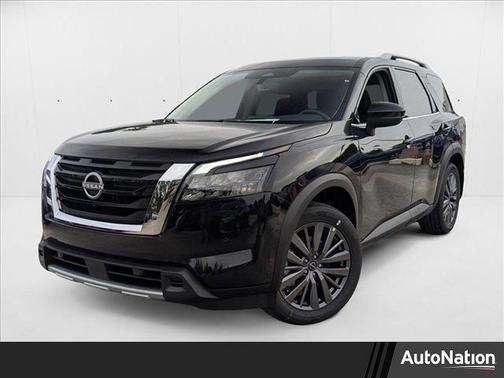 2025 Nissan Pathfinder SL FWD