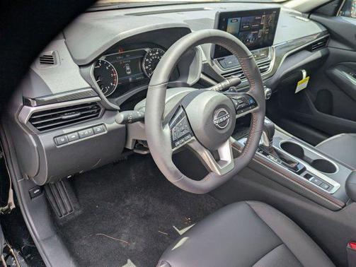 Super Black 2026 Nissan Altima SR FWD