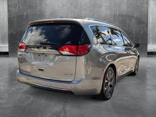 2018 Chrysler Pacifica Limited