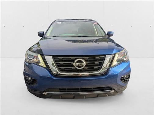 2018 Nissan Pathfinder SV