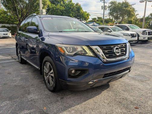 2018 Nissan Pathfinder SV