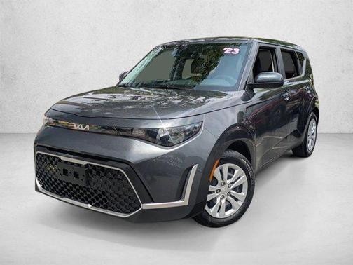 Gravity Gray 2023 Kia Soul LX