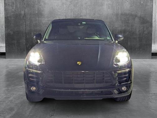 2017 Porsche Macan Base